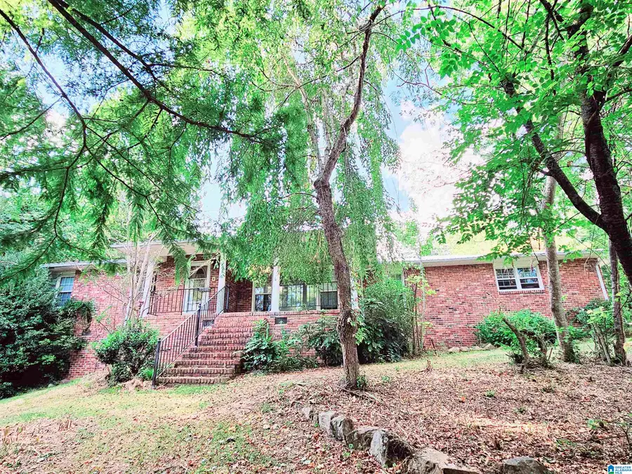 300 MARY LANE, Anniston, AL 36207 - Image #2