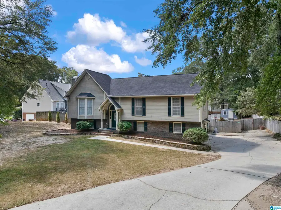 96 TOMAHAWK CIRCLE, Pelham, AL 35124 - Image #2