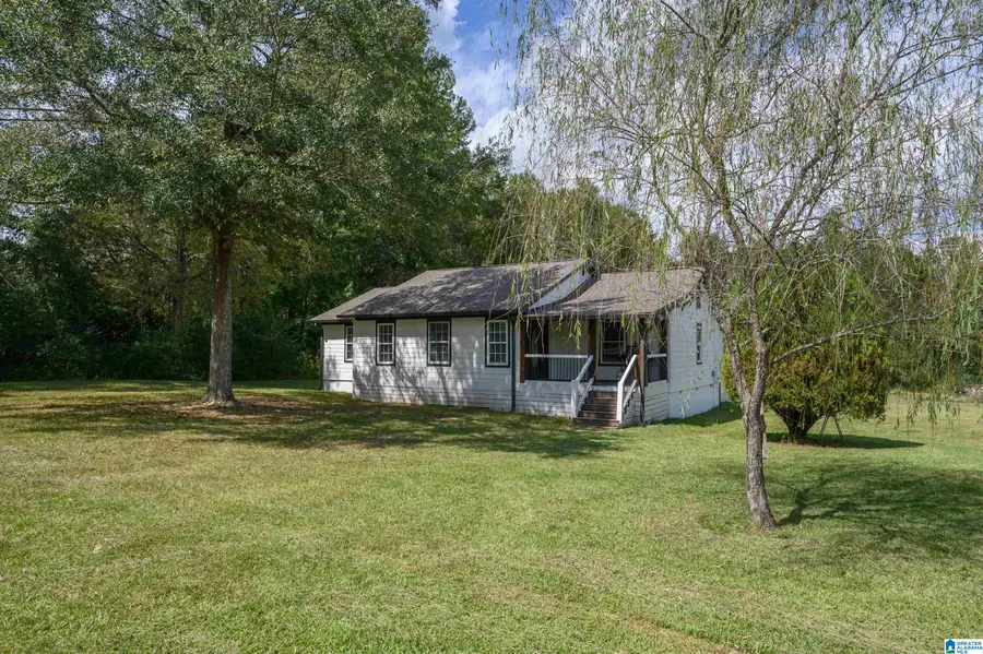 353 COUNTY ROAD 452, Clanton, AL 35046 - Image #2