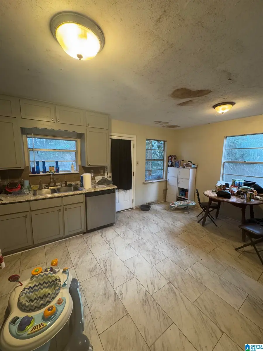 17 19TH AVENUE NW, Center Point, AL 35215 - Image #3