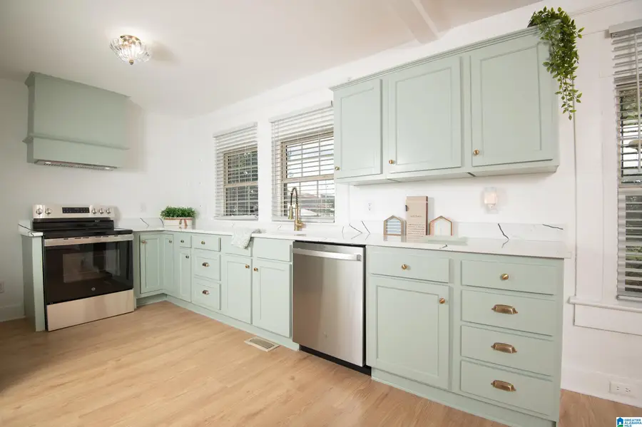 4910 3RD AVENUE S, Birmingham, AL 35222 - Image #3