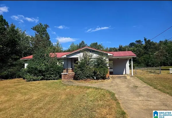 2237 3RD STREET NW, Center point, AL 35215