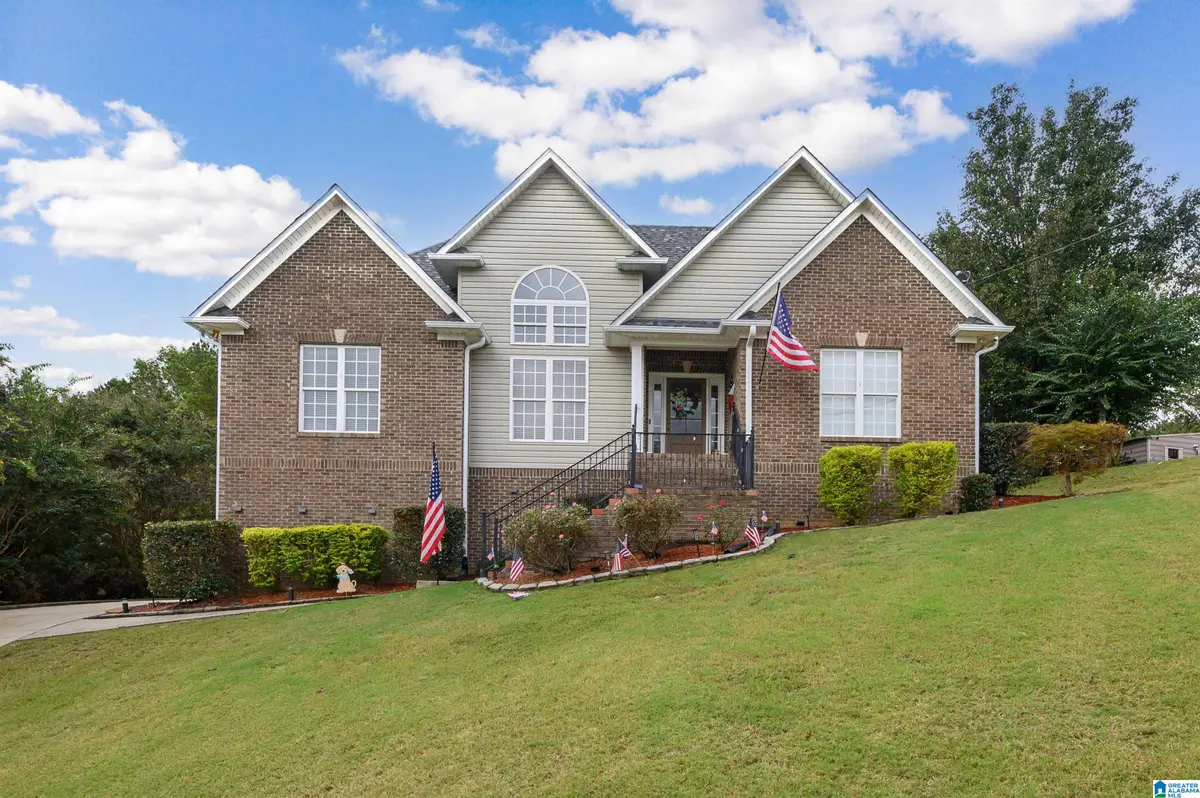 530 WOODLAND TERRACE, Odenville, AL 35120 - Image #1