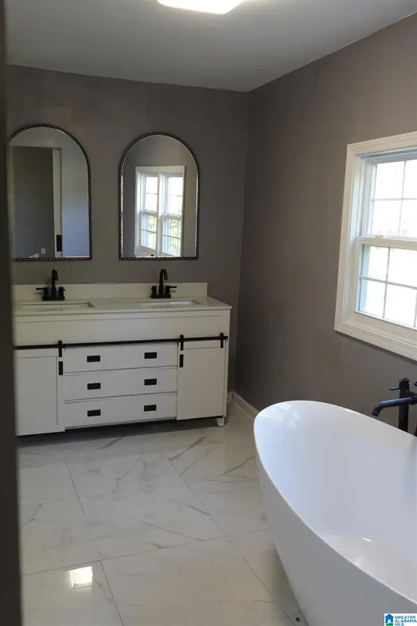 1831 MOORE AVENUE, Anniston, AL 36201