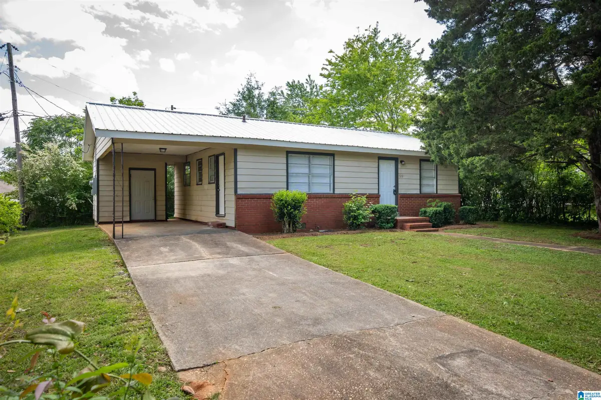 523 BRENTWOOD STREET, Sylacauga, AL 35150 - Image #1