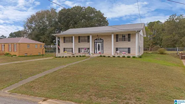 1097 SUNNY DELL LANE, Bessemer, AL 35023