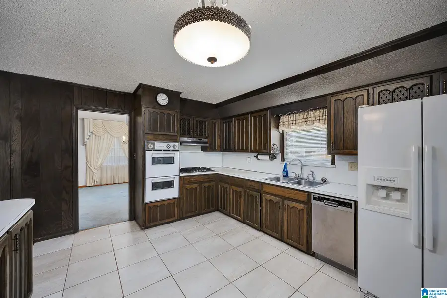 1097 SUNNY DELL LANE, Bessemer, AL 35023 - Image #3