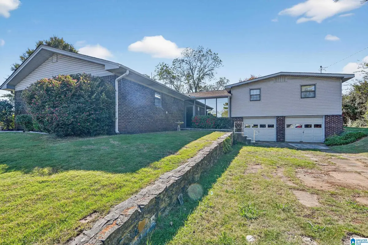 910 5TH STREET W, Jasper, AL 35501 - Image #1