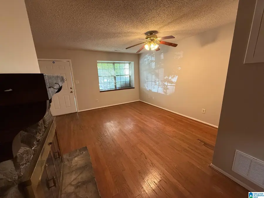 1937 SPRINGLAKE COURT, Birmingham, AL 35215 - Image #3