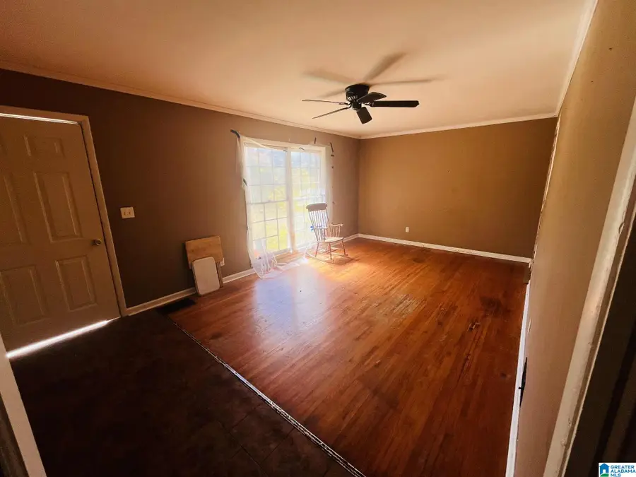 6 37TH AVENUE NE, Center Point, AL 35215 - Image #3