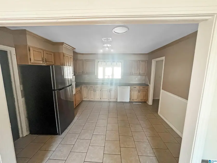 1119 CATALPA STREET, Tuscumbia, AL 35674 - Image #2