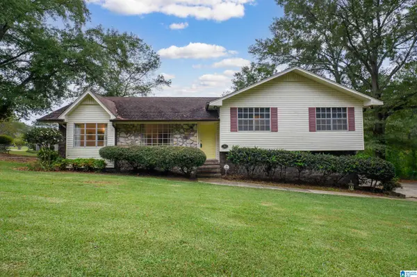 186 FOREST ROAD, Hueytown, AL 35023