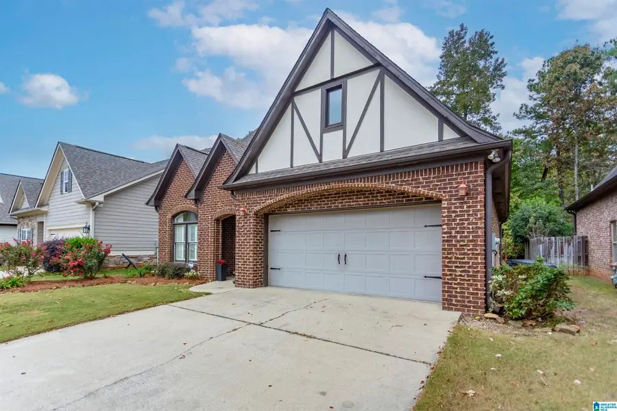 4065 OVERLOOK CIRCLE, Trussville, AL 35173 - Image #2