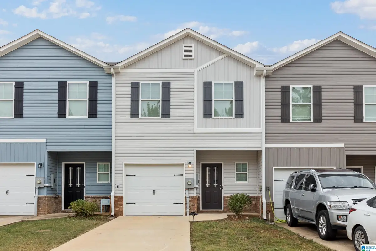 667 THE HEIGHTS LANE, Calera, AL 35040 - Image #1