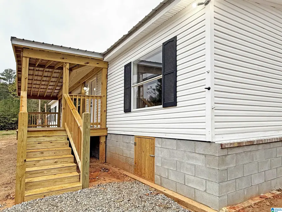 620 ROCKYVIEW ROAD, West Blocton, AL 35184 - Image #2