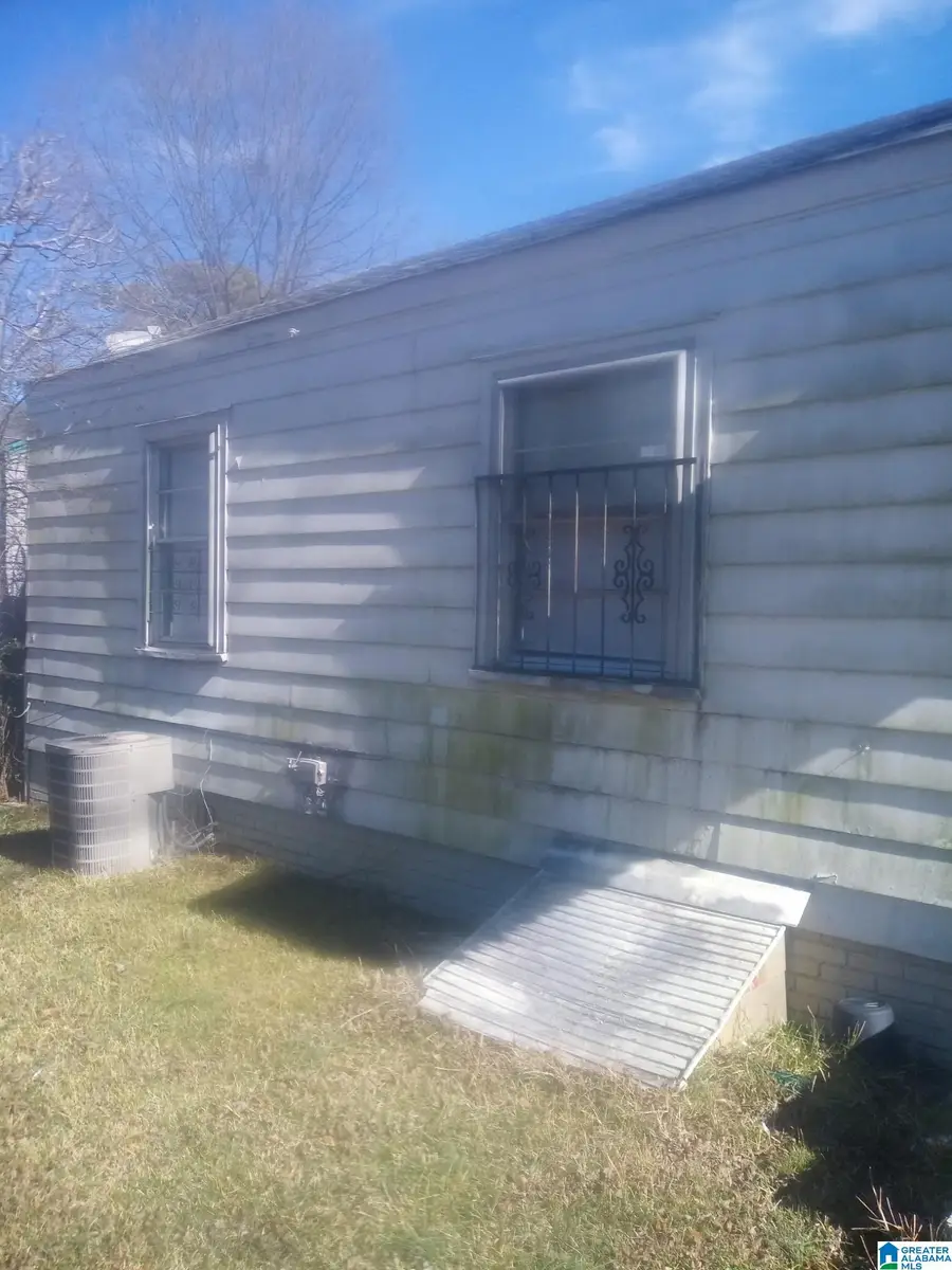 4916 N AVENUE N, Birmingham, AL 35208 - Image #2