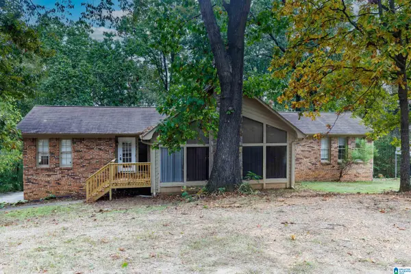 1777 LAUREL BROOK LANE, Center point, AL 35215