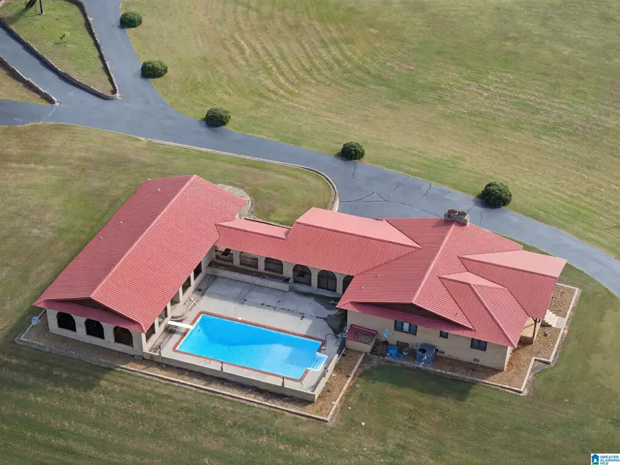 221 JOHN RAY LANE, Eastaboga, AL 36260 - Image #2