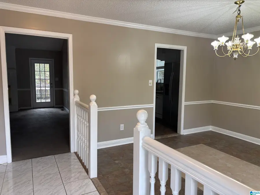 1633 CARIBBEAN CIRCLE, Alabaster, AL 35007 - Image #2
