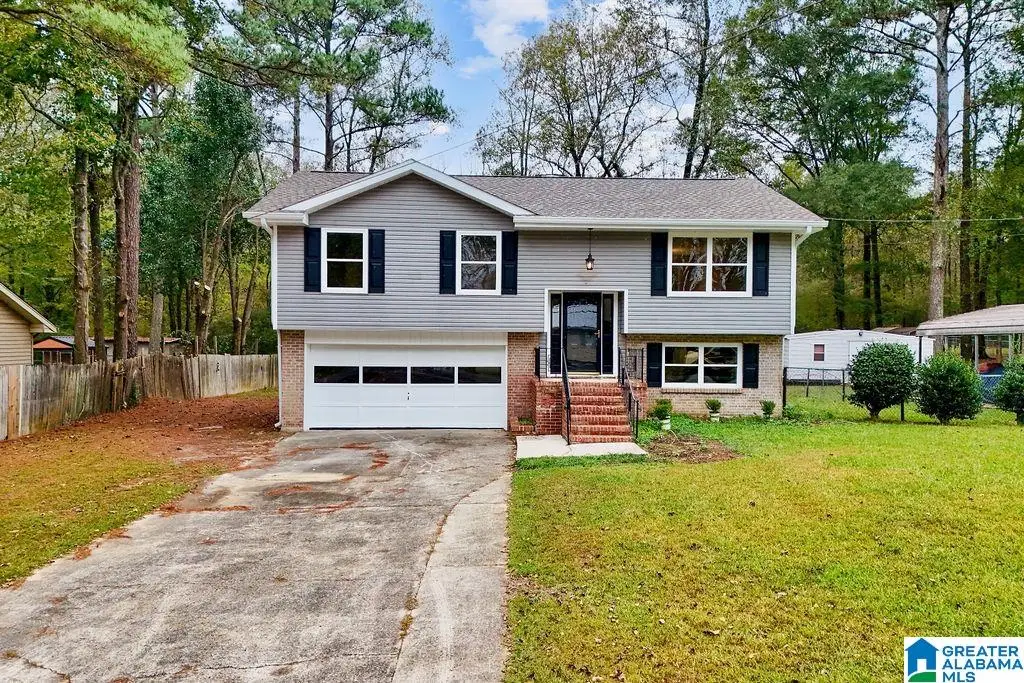 2116 GAYLEWOOD DRIVE, Bessemer, AL 35022 - Image #1