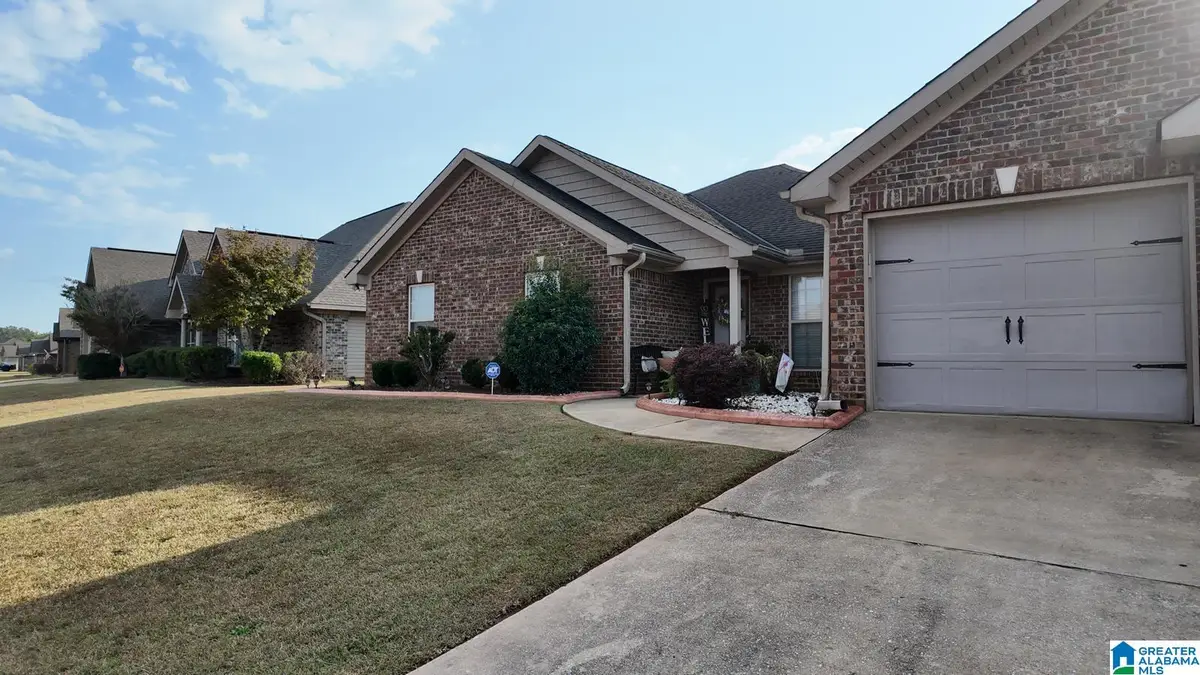16383 CHEROKEE BEND PARKWAY, Moundville, AL 35474 - Image #1