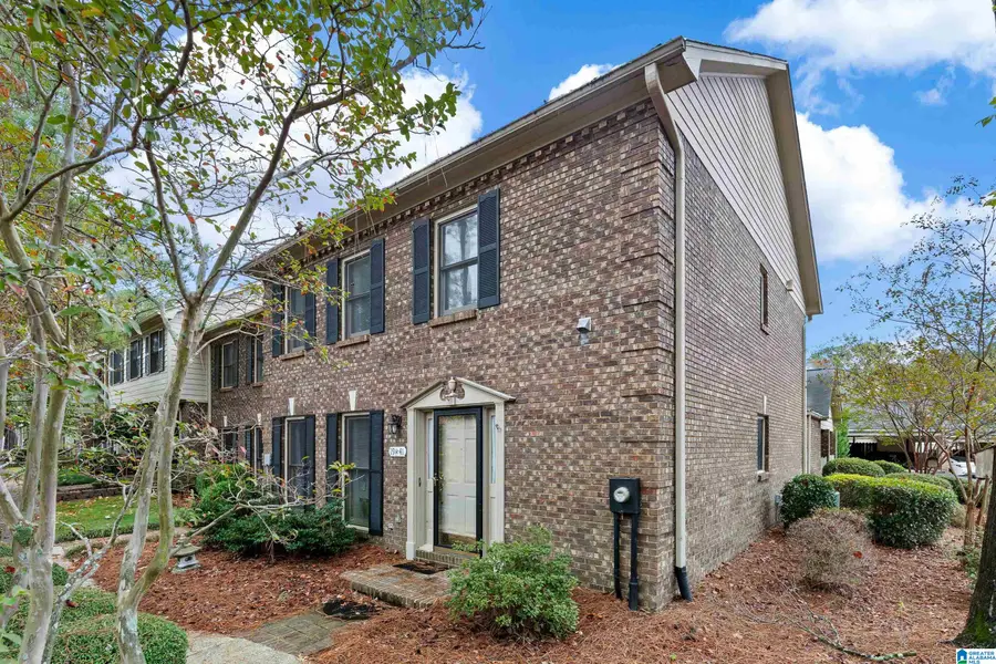 1941 MOUNTAIN LAUREL LANE, Hoover, AL 35244 - Image #2