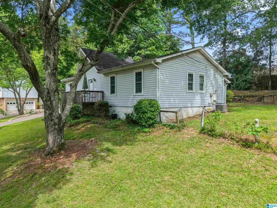 209 ANNETTA CR, Trussville, AL 35173 - Image #2