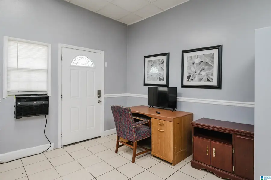 2817 BESSEMER ROAD, Birmingham, AL 35208 - Image #3