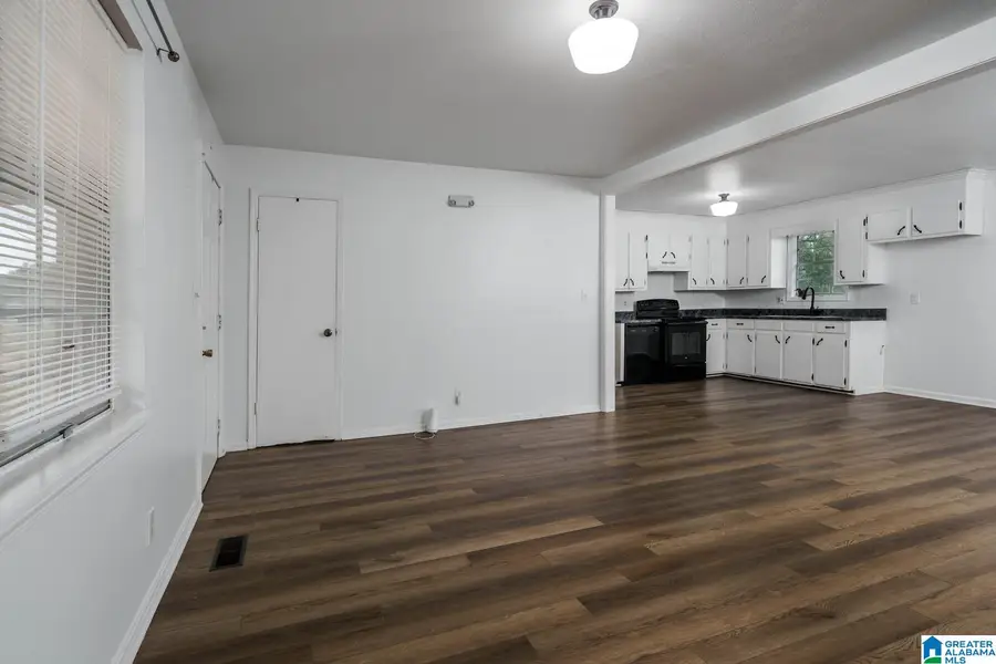 2105 CRESTWOOD AVENUE, Northport, AL 35476 - Image #3