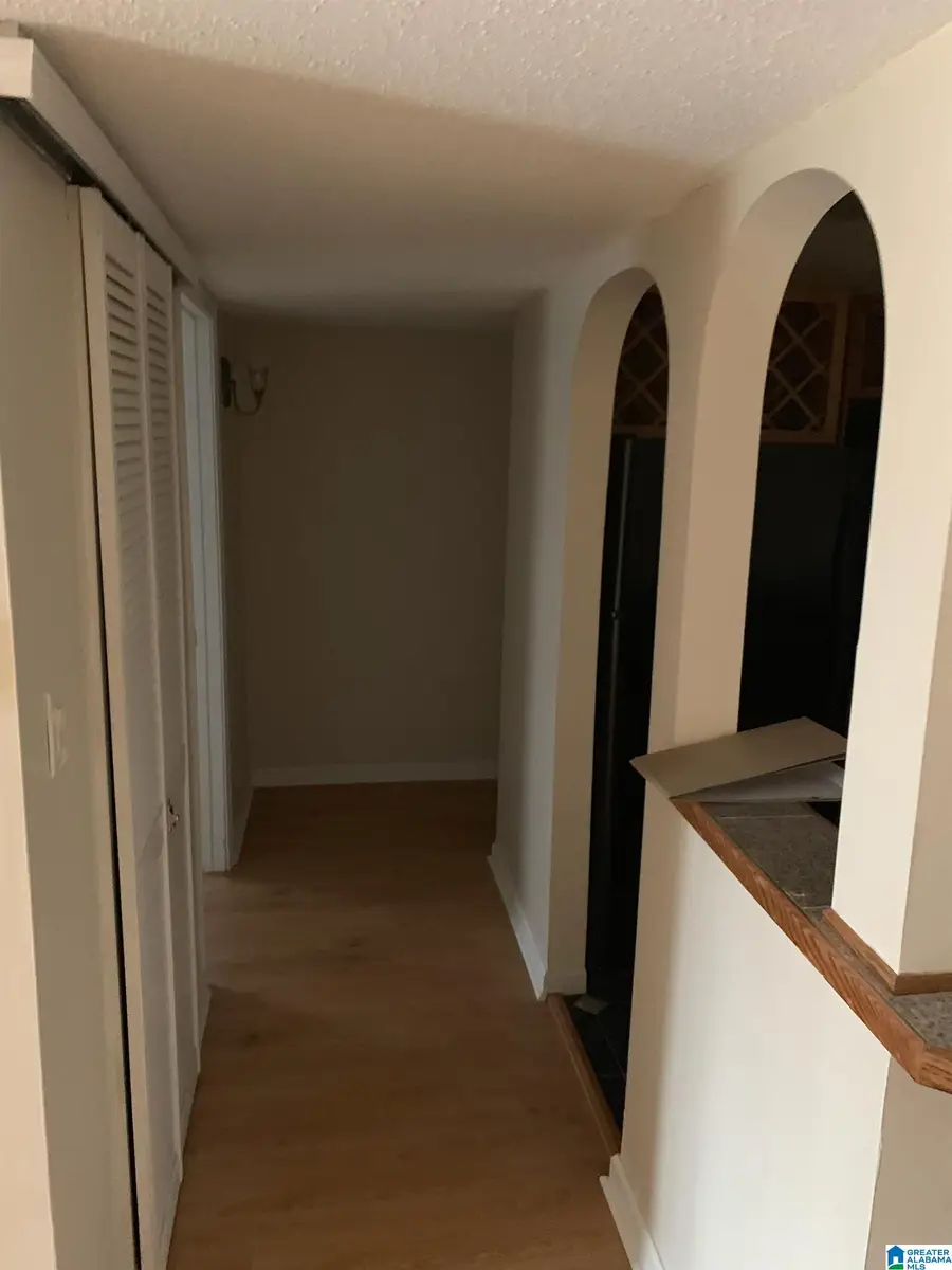 315 WOODLAND VILLAGE, Homewood, AL 35216 - Image #3