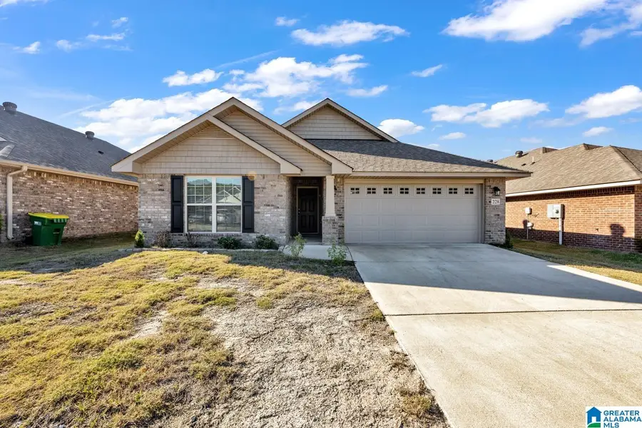 228 BLACK CREEK TRAIL, Odenville, AL 35120 - Image #2