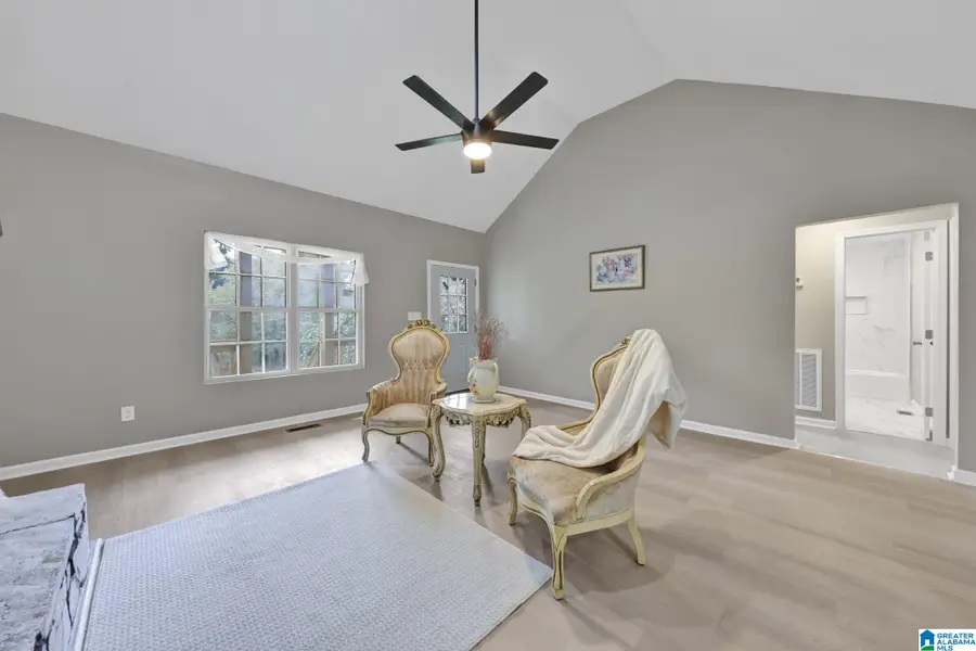 1146 OAKRIDGE DRIVE, Leeds, AL 35094 - Image #3