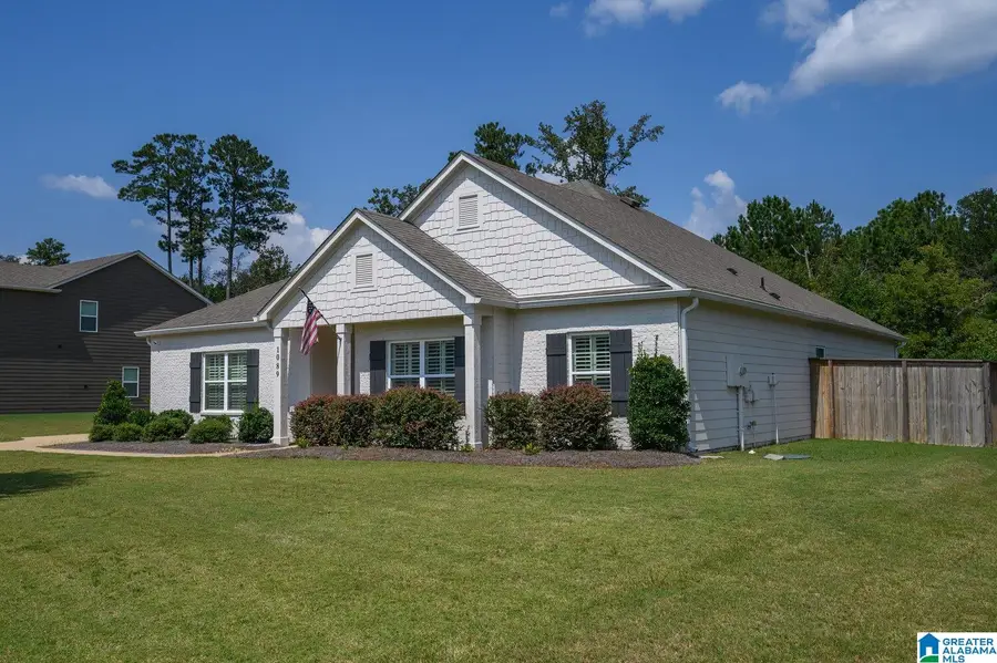 1089 MOUNTAIN LAUREL CIRCLE, Moody, AL 35004 - Image #2