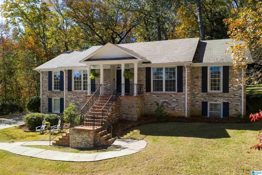 1380 STARCROSS DRIVE, Vestavia Hills, AL 35216 - Image #2