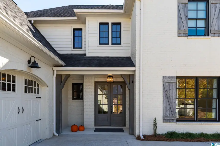 875 SOUTHBEND LANE, Vestavia Hills, AL 35216 - Image #3