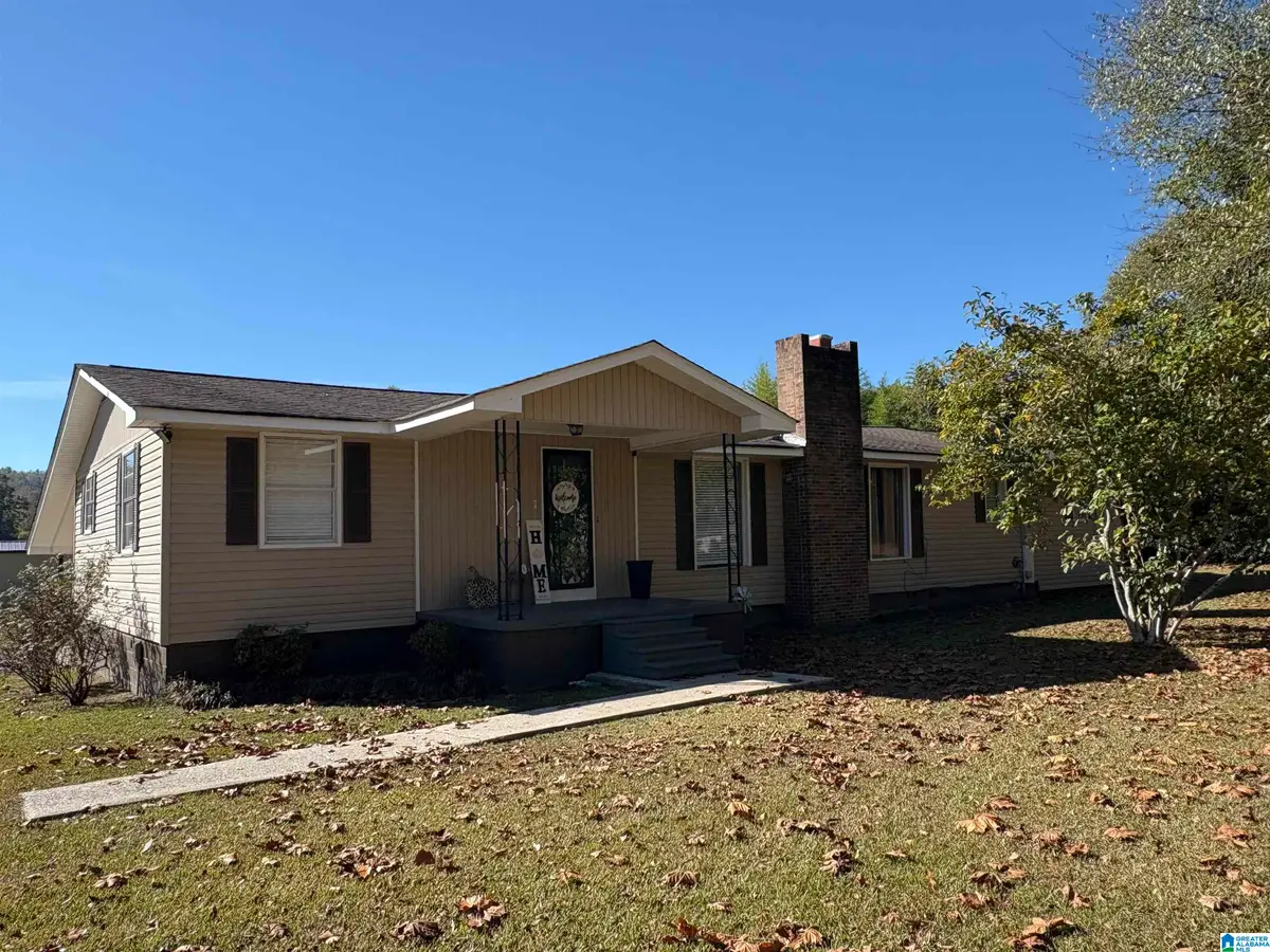 389 SEVEN SWEET GUMS ROAD, Sylacauga, AL 35151 - Image #1