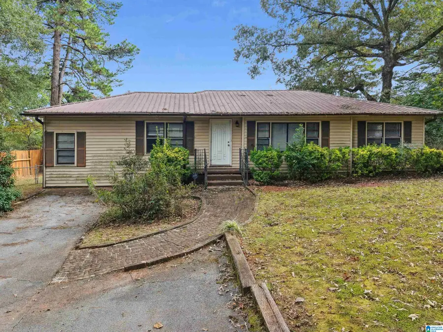 1733 FAIRCREST DRIVE, Hueytown, AL 35023 - Image #2