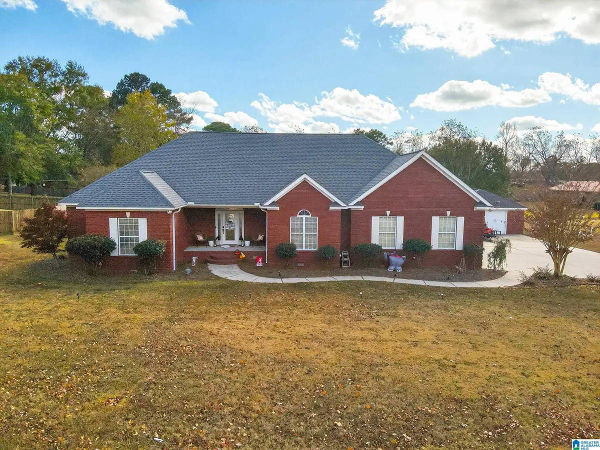 805 OLA STREET, Clanton, AL 35045 - Image #1