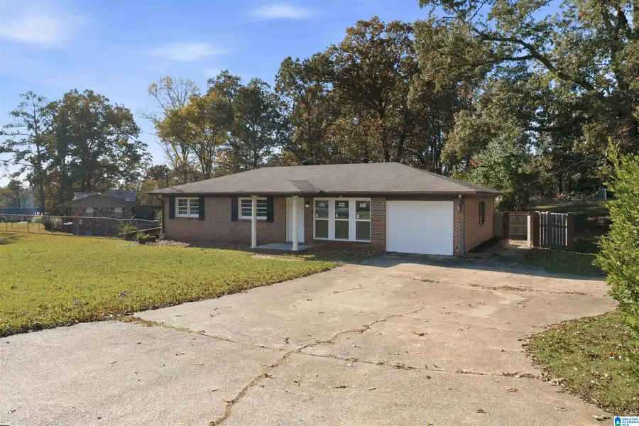 570 7TH STREET SW, Graysville, AL 35073 - Image #2