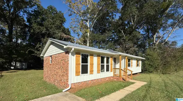 2911 DWAINE AVENUE, Hueytown, AL 35023