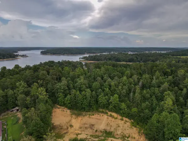 169 OAK LEAF COURT, Jasper, AL 35504