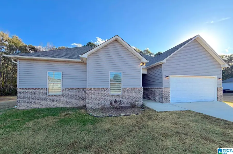 115 CROSSROADS CIRCLE, Jasper, AL 35504 - Image #2