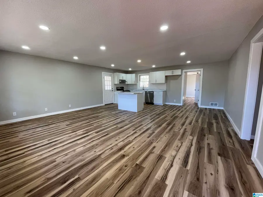 705 VALLEY DRIVE, Weaver, AL 36277 - Image #2