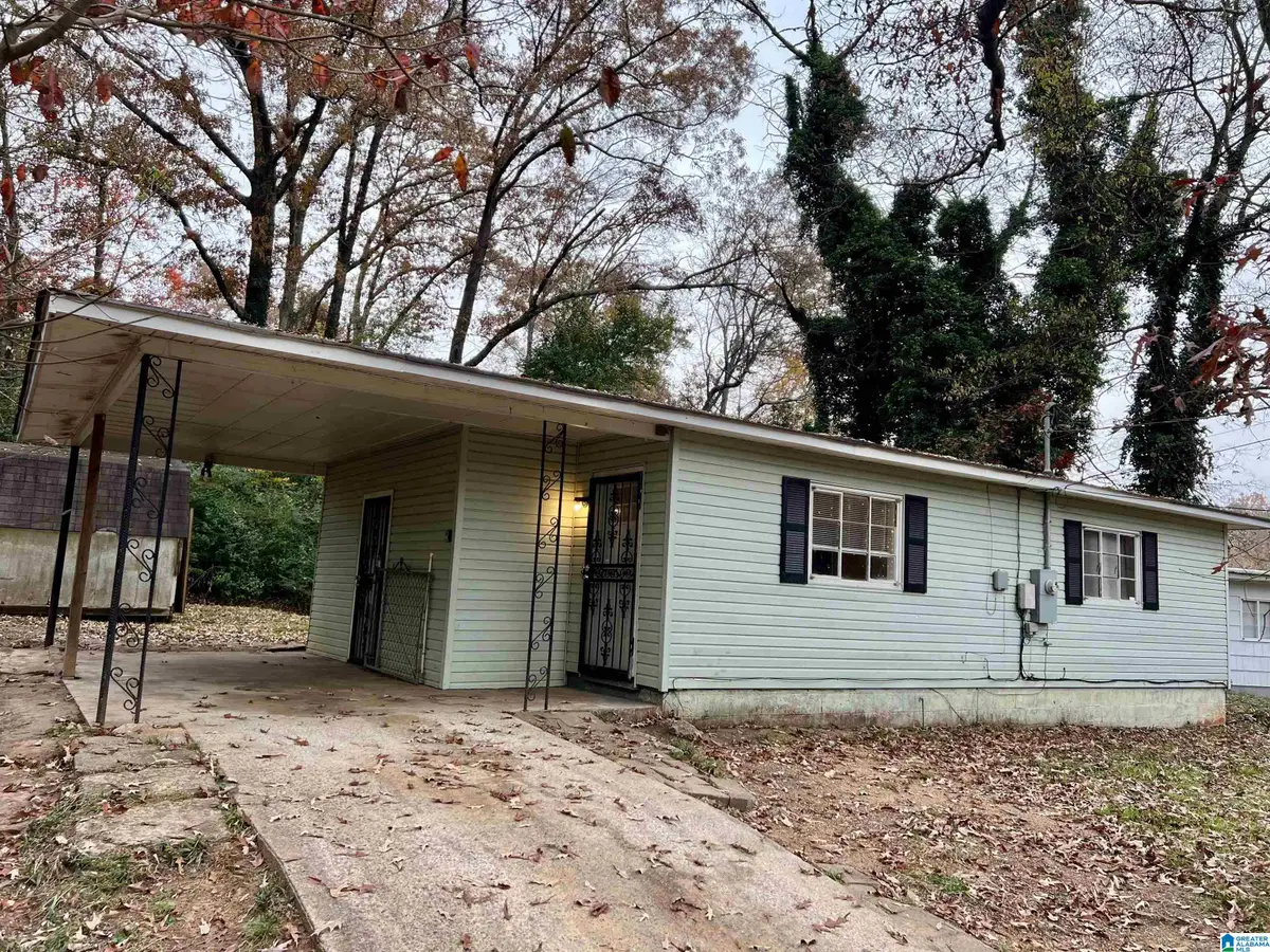 252 MEADOWDALE AVENUE, Birmingham, AL 35215 - Image #1