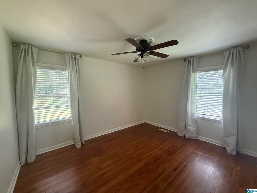 401 WOODVALE LANE, Homewood, AL 35209 - Image #2