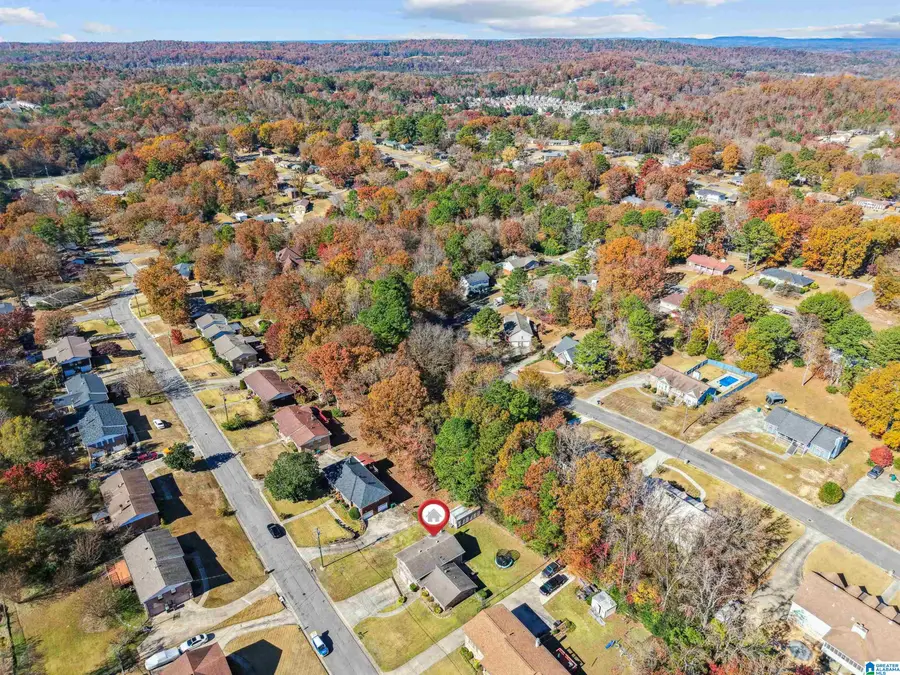 324 36TH AVENUE NE, Center Point, AL 35215 - Image #2