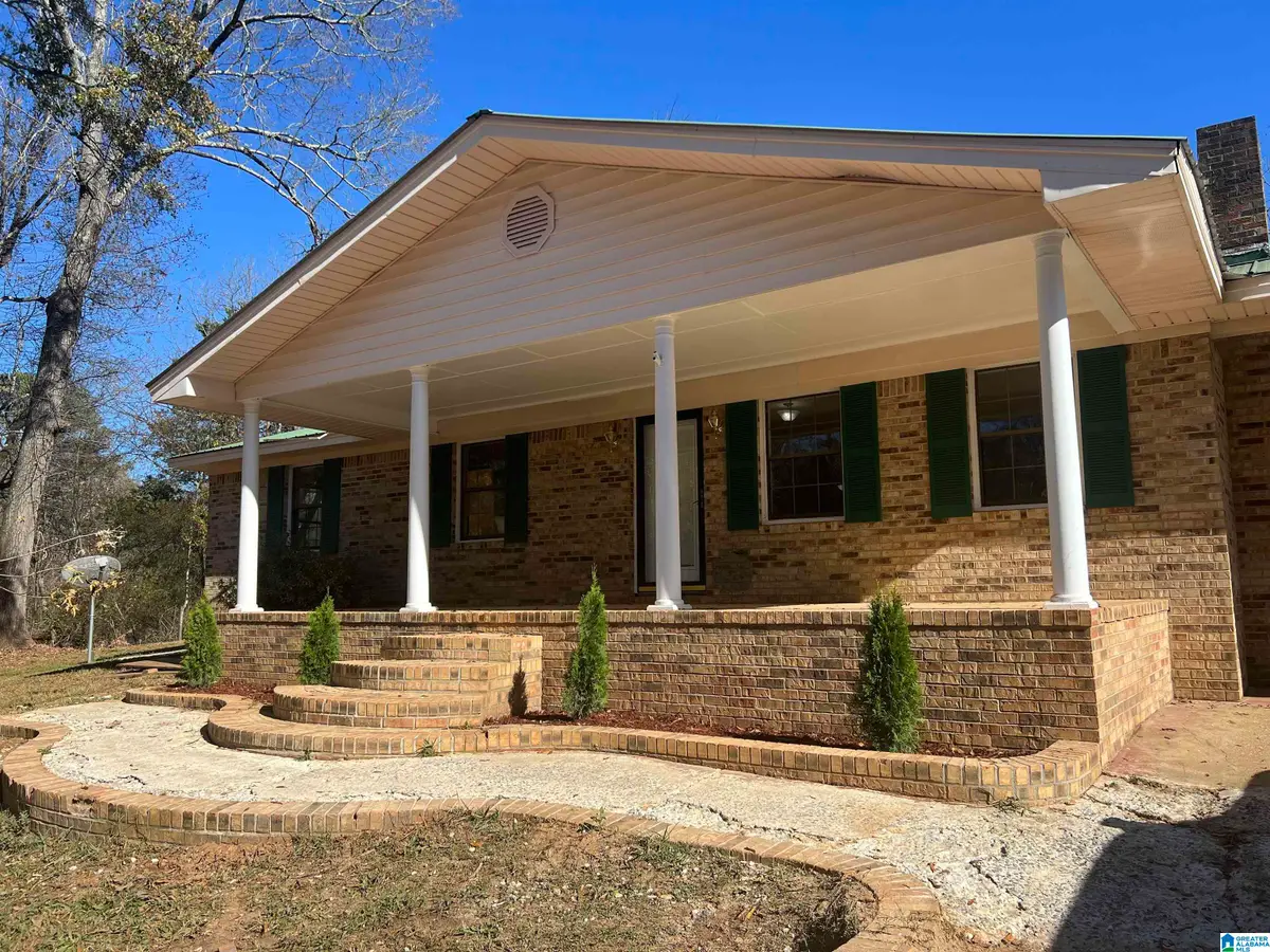 119 FAIRWAY DRIVE, Talladega, AL 35160 - Image #1