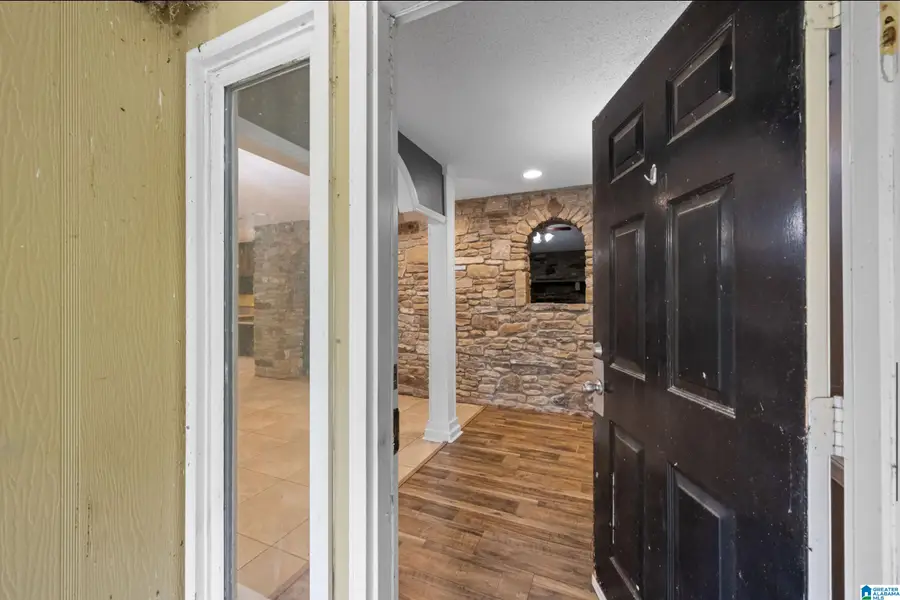 37244 HIGHWAY 75, Oneonta, AL 35121 - Image #2