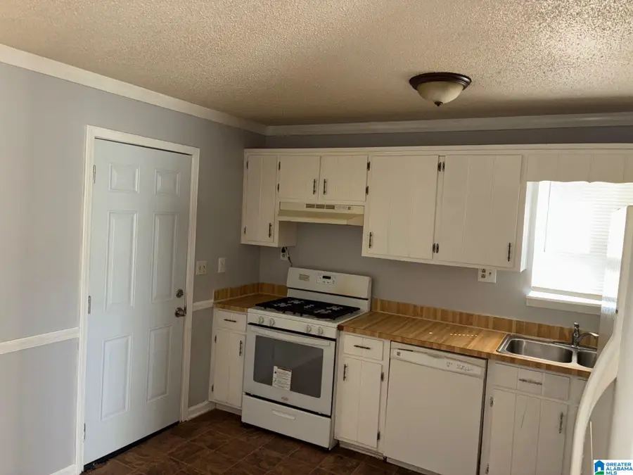 3029 APPLE VALLEY LANE, Birmingham, AL 35215 - Image #3