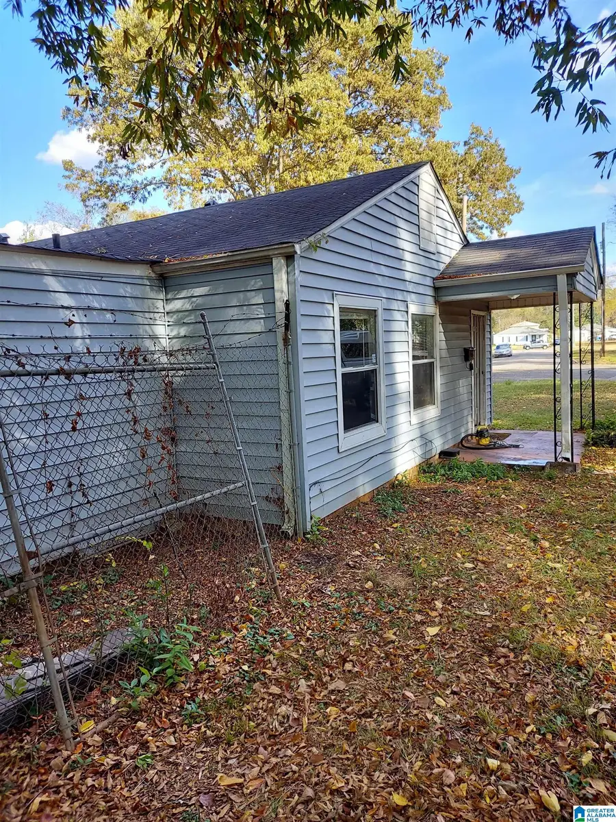 1738 CREEKWAY AVENUE SW, Birmingham, AL 35211 - Image #3